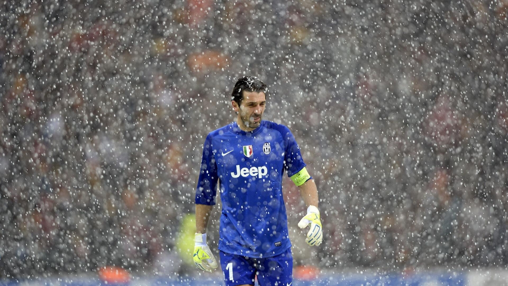 皇家马德里力克死敌,夺得足总杯冠军,皇家马德里老队员